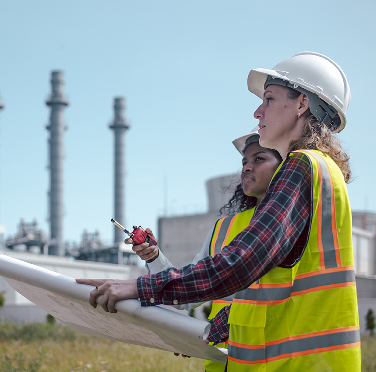 engineers-wearing-safety-gear-including-hard-hats-2025-03-16-20-11-09-utc